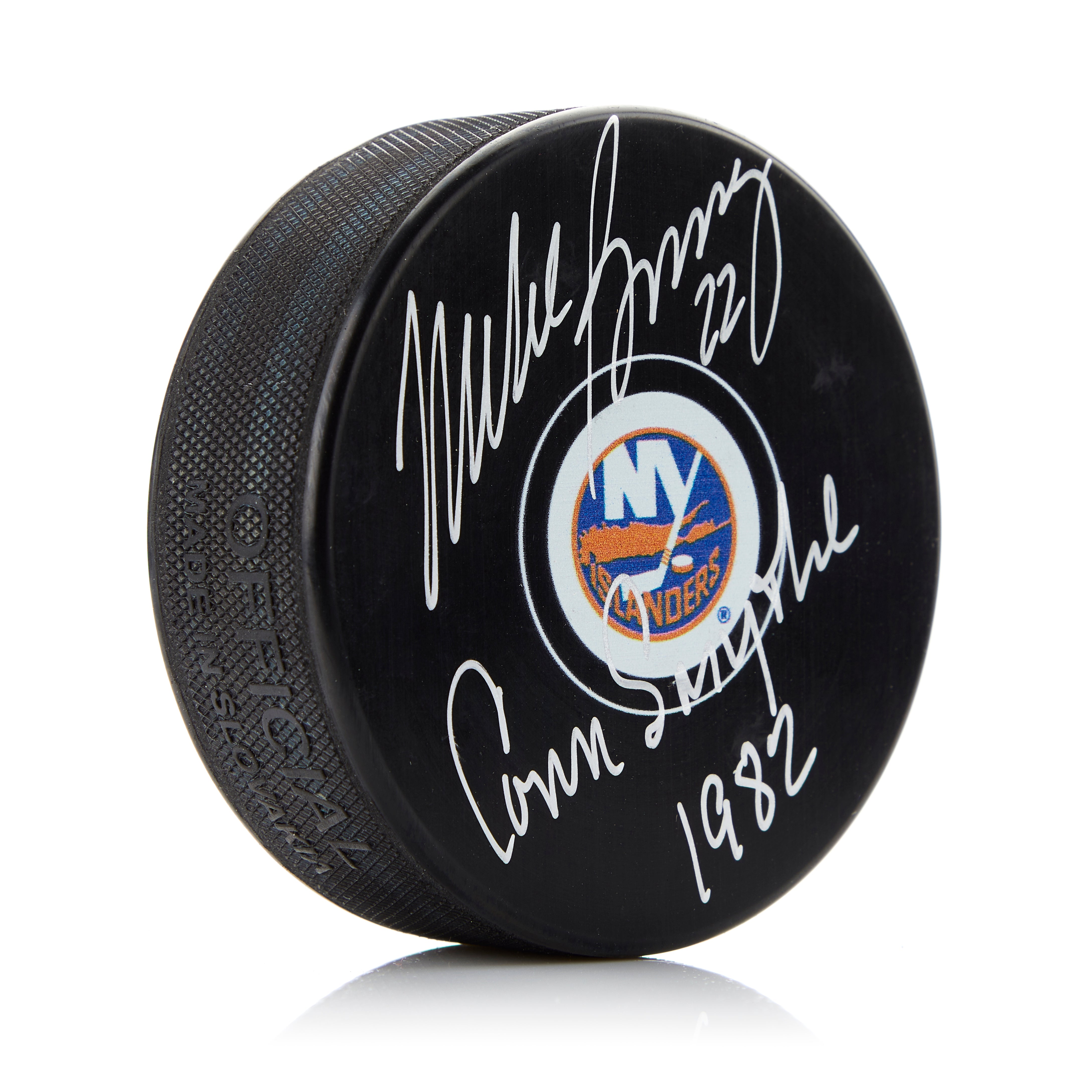 Mike Bossy New York Islanders Signed 1982 Conn Smythe Puck