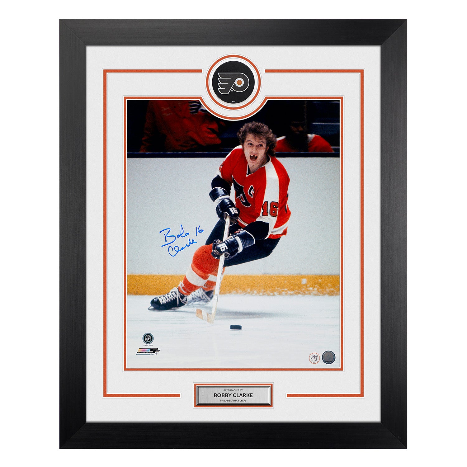 Bobby Clarke Signed Philadelphia Flyers Puck Display 26x32 Frame