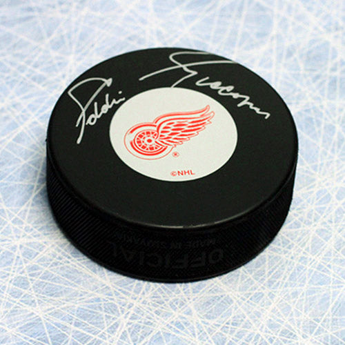 Ed Giacomin Detroit Red Wings Autographed Hockey Puck