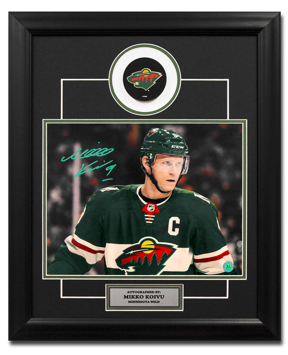 Mikko Koivu Minnesota Wild Autographed Hockey Close-Up 20x24 Puck Frame