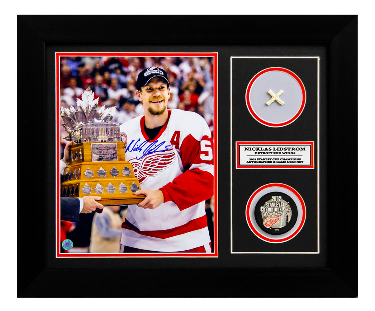 Nicklas Lidstrom Red Wings 2002 Stanley Cup Signed & Game Used Net 20x24 Frame