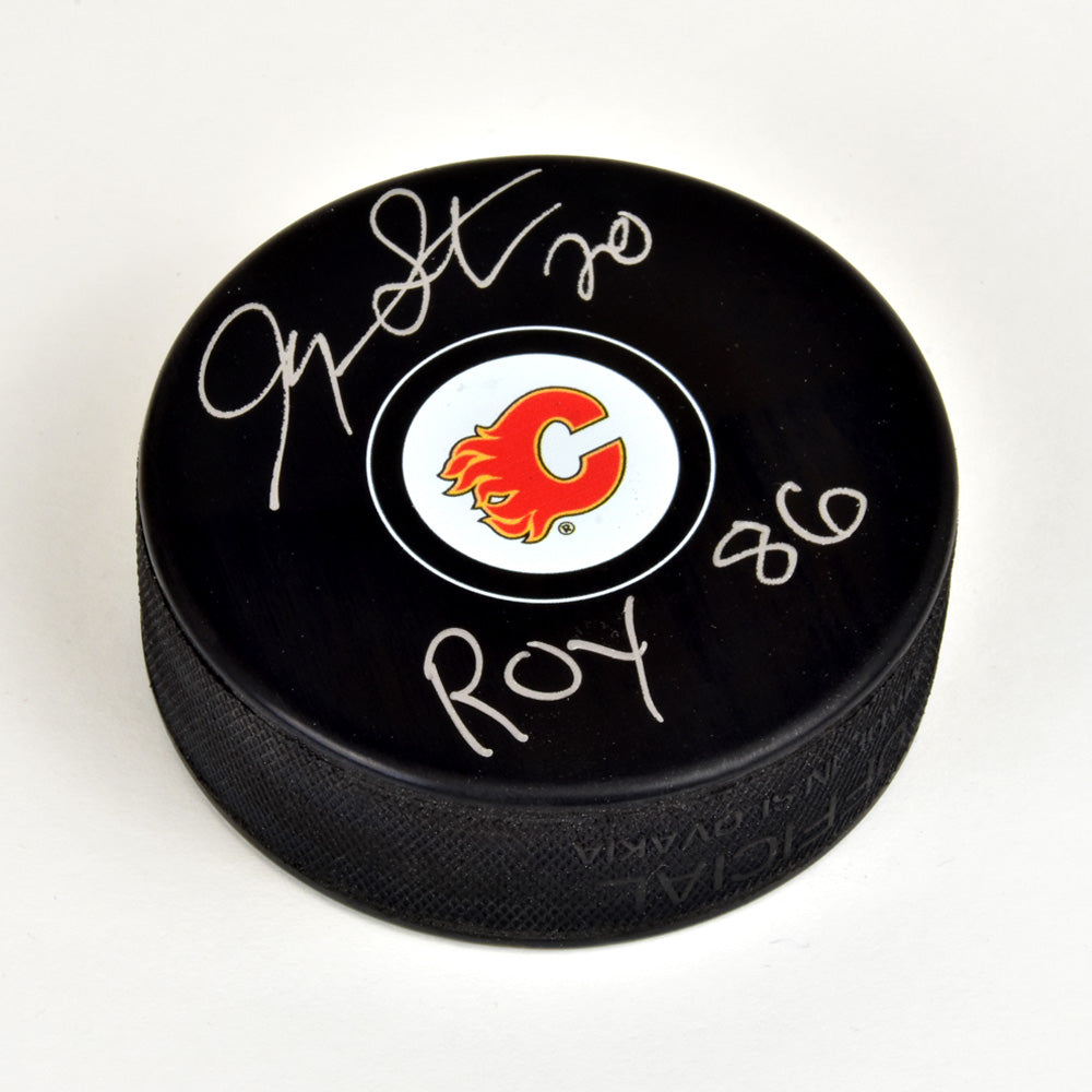 Gary Suter Calgary Flames Autographed Hockey Puck with ROY 86 Note