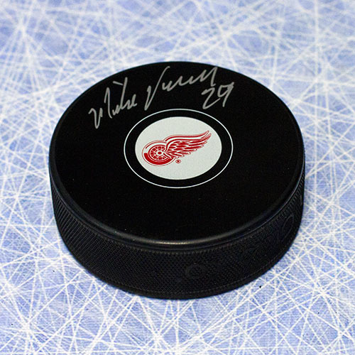Mike Vernon Detroit Red Wings Autographed Hockey Puck