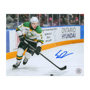 Easton Cowan Autographed London Knights Puck Rush 8x10 Photo
