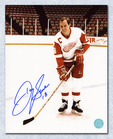 Danny Gare Autographed Detroit Red Wings 8x10 Photo