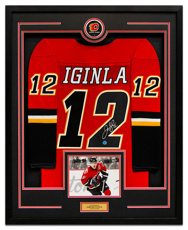 Jarome Iginla Signed Calgary Flames Puck Logo 36x44 Jersey Frame