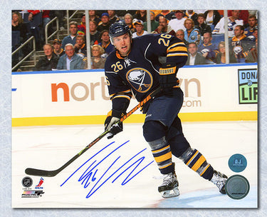 Thomas Vanek Autographed Buffalo Sabres 8x10 Photo