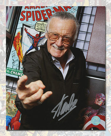 Stan Lee Autographed Comic Book Legend Web Slinger Promo 8x10 Photo