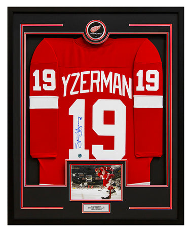 Steve Yzerman Signed Detroit Red Wings Puck Logo 36x44 Jersey Frame