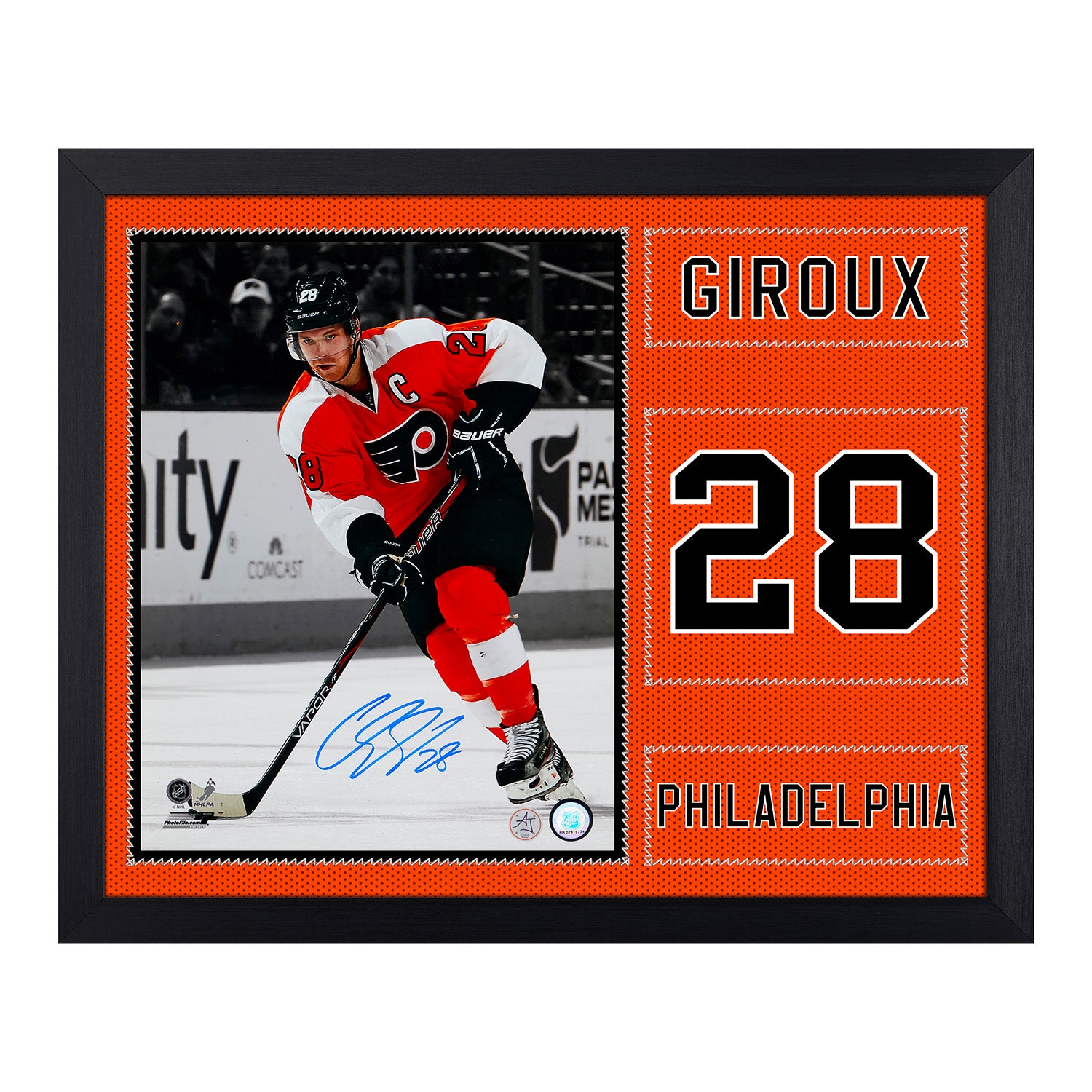 Claude Giroux Autographed Philadelphia Flyers Uniform Graphic 19x23 Frame